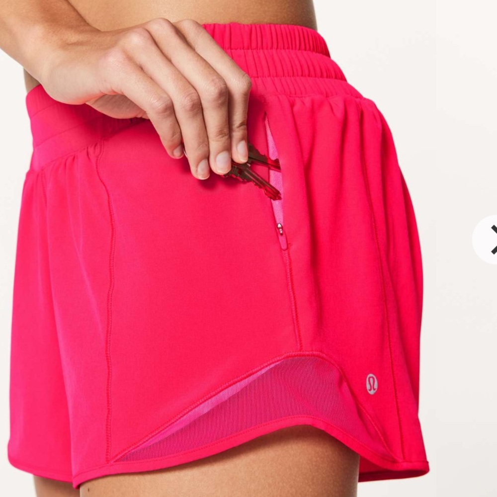 Lululemon Hotty Hot Short II *Long 4" Sz 12 
Razzle Pink Athletic Workout